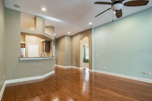 8028 Hampton Lake Dr, Tampa FL  33647-3558 exterior