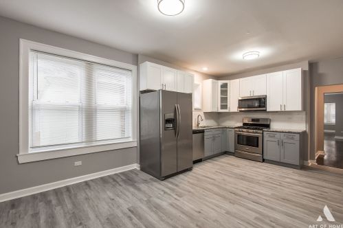 6917 Maplewood Ave, Chicago IL 60622-2857 exterior