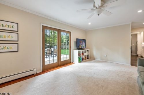 162 Bee Mdw Pkwy, Whippany NJ exterior