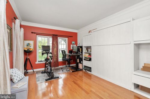 5 Wheatfield Ct, Columbus NJ  08022-1977 exterior