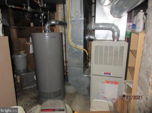 818 Lawnton Ter, Manor PA 19036-1109 exterior