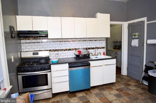 1223 Harrison St, Philadelphia PA 19124-2910 exterior