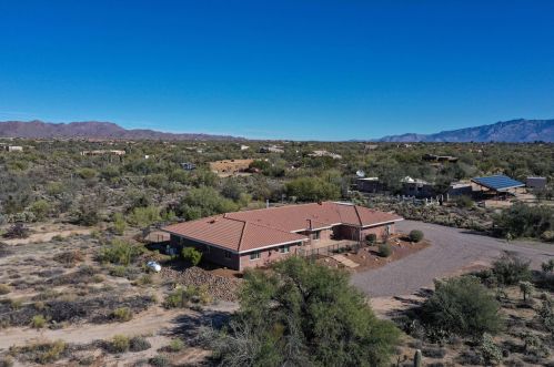 4700 Flying Diamond Dr, Tucson AZ 85742-9697 exterior