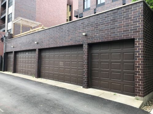 4003 Wolcott Ave, Chicago IL 60613-4835 exterior