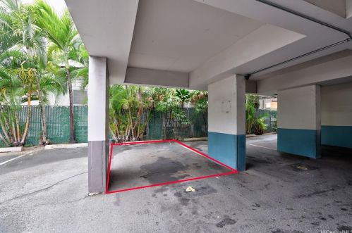 1402 Piikoi St, Honolulu HI 96822-4081 exterior