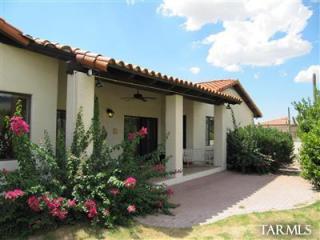 5800 Camino Padre Isidoro, Tucson, AZ 85718-4017