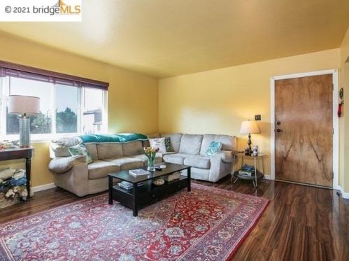 1111 Blake St, Berkeley CA 94703-1903 exterior