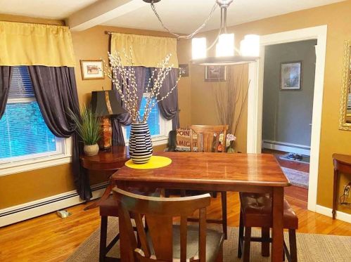 14 Aventine Ave, Providence RI 02904-1211 exterior