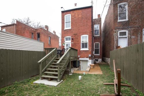 2638 Shenandoah Ave, Saint Louis MO 63104-2340 exterior