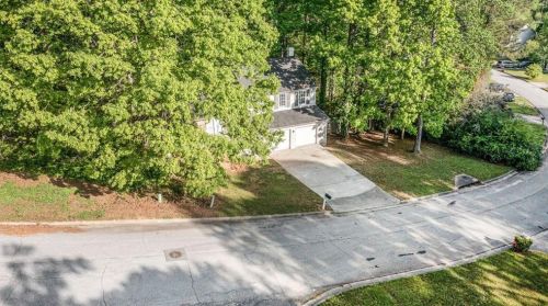 5576 Ln Fleur Trl, Lithonia GA 30038-2843 exterior