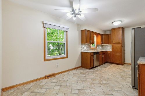 1905 Eldon St, Grand Rapids MI 49525-1549 exterior