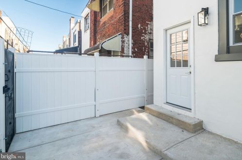 2238 17th St, Philadelphia PA  19132-4403 exterior