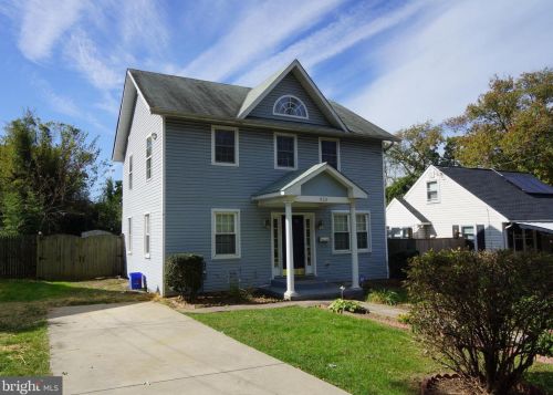 923 Lewis Ave, Rockville MD  20851-1624 exterior