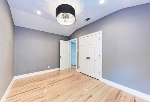 6105 Belfast Dr, Austin TX 78723-1117 exterior