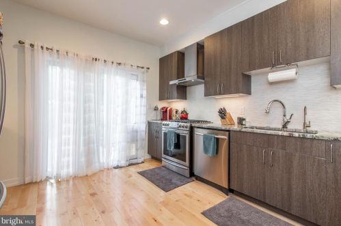 1447 28 St, Philadelphia PA 19121-3619 exterior