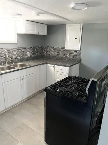 882 Center Rd, Pittsburgh PA  15239-1962 exterior