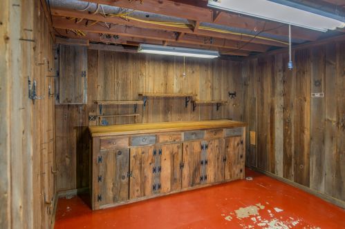 559 Oakcrest St, Wyoming MI exterior