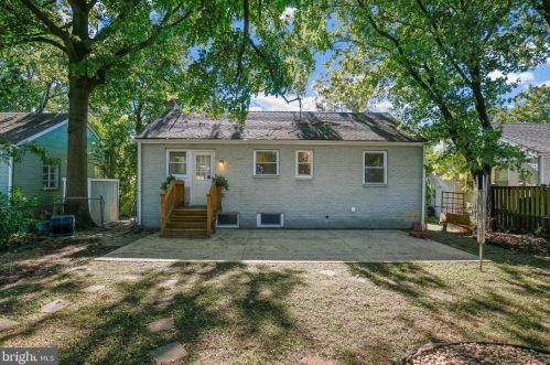 1611 Noyes Dr, Silver Spring MD 20910-2224 exterior