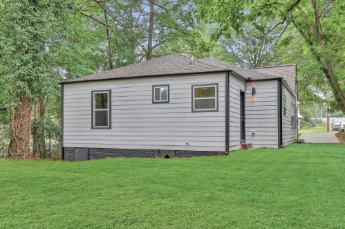 42 Burbank Dr, Atlanta GA  30314-2416 exterior