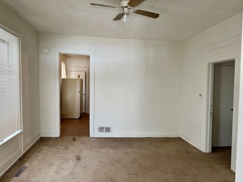 1905 32nd St, Milwaukee, WI 53215-2106