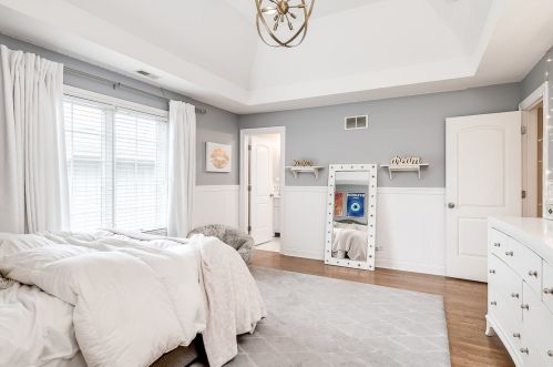 482 Prospect Ave, Elmhurst IL 60126-4325 exterior