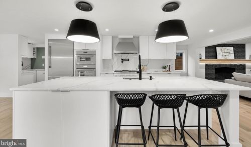 4624 Asbury Pl, Washington DC  20016-4325 exterior