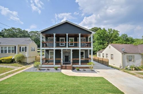 1477 Mercer Ave, Atlanta GA  30337-1515 exterior