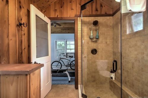 58 Bch Ave, Milford CT 06460-8047 exterior