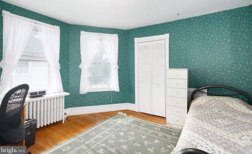 44 Linden Ave, Tavistock NJ 08033-2542 exterior