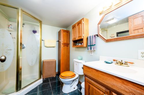 9524 Red Arrow Hwy, Watervliet MI 49098-8552 exterior