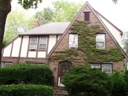 185 Oliver Rd, Newton, MA 02468-2322