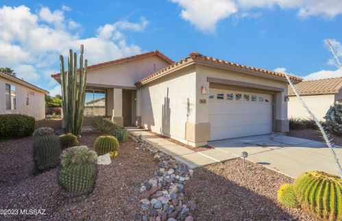 7623 Summer Scene Dr, Tucson, AZ 85743-5184