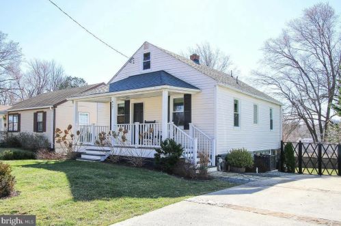 427 Mcarthur Dr, Rockville MD  20850-1581 exterior