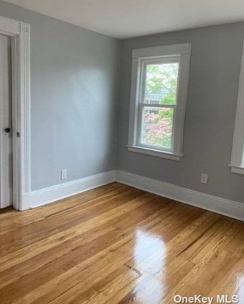 16 5th St, Valley Stream NY  11581-1211 exterior