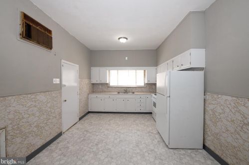 2228 13 St, Philadelphia PA 19133-1009 exterior