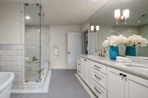 3919 Balcones Dr, Austin TX 78731-5414 exterior