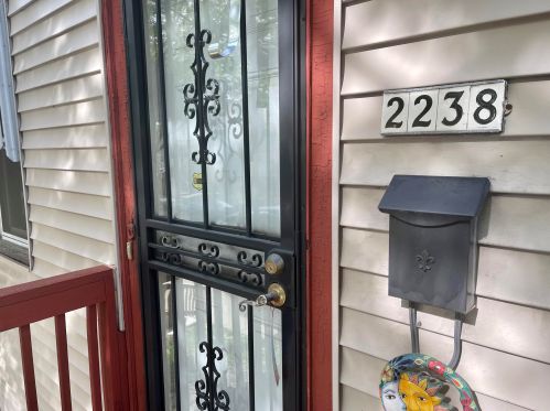 2238 20th St, Milwaukee, WI 53215-2645