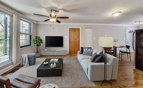 7334 Winchester Ave, Chicago, IL 60626-1589