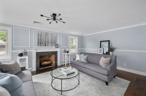 4 Mount Ave, Providence RI  02906-3410 exterior