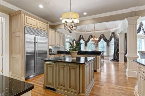 711 Henley Fld Cir, Duluth GA 30097-5924 exterior