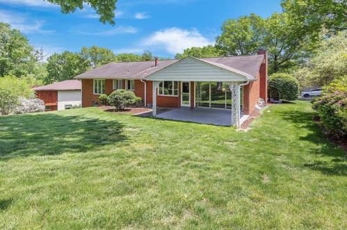 2630 Cedarvue Dr, Pittsburgh PA 15241-2912 exterior