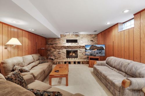 1488 Copeland Rd, Maple Plain MN 55359-9537 exterior