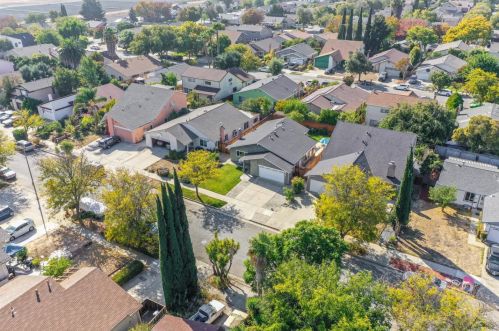 4636 Mia Cir, San Jose CA 95136-2325 exterior