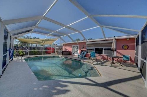 304 Bay St, Fort Pierce FL 34952-1317 exterior