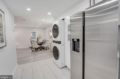 6386 Patience Ct, Alexandria VA 22315-3426 exterior