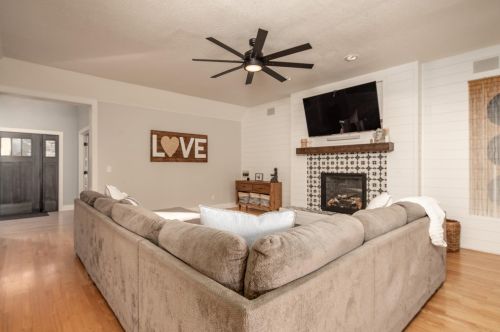 4263 Hensley Cir, Folsom CA 95762-4276 exterior