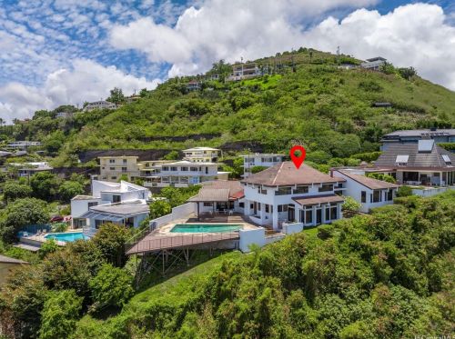 2391 Aina Lani Way, Honolulu, HI 96822-2027