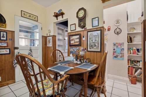 1332 Norwood St, Chicago IL 60660-2415 exterior