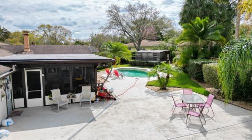 125 Spg Vly Loop, Altamonte Springs FL 32714-6502 exterior