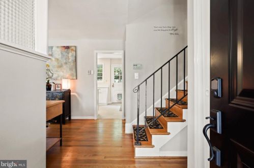 6406 16 St, Alexandria VA 22307-1411 exterior